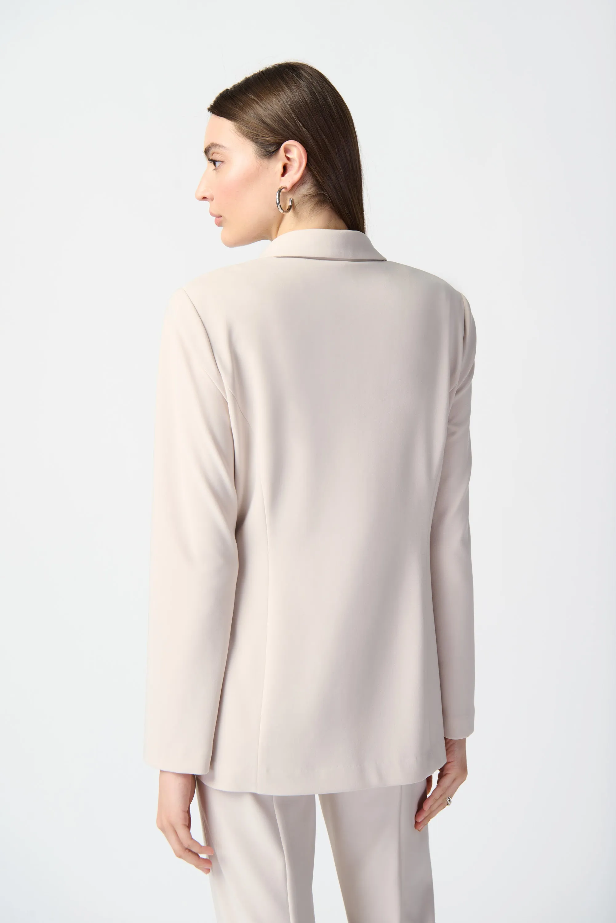 Silky Knit Fitted Blazer