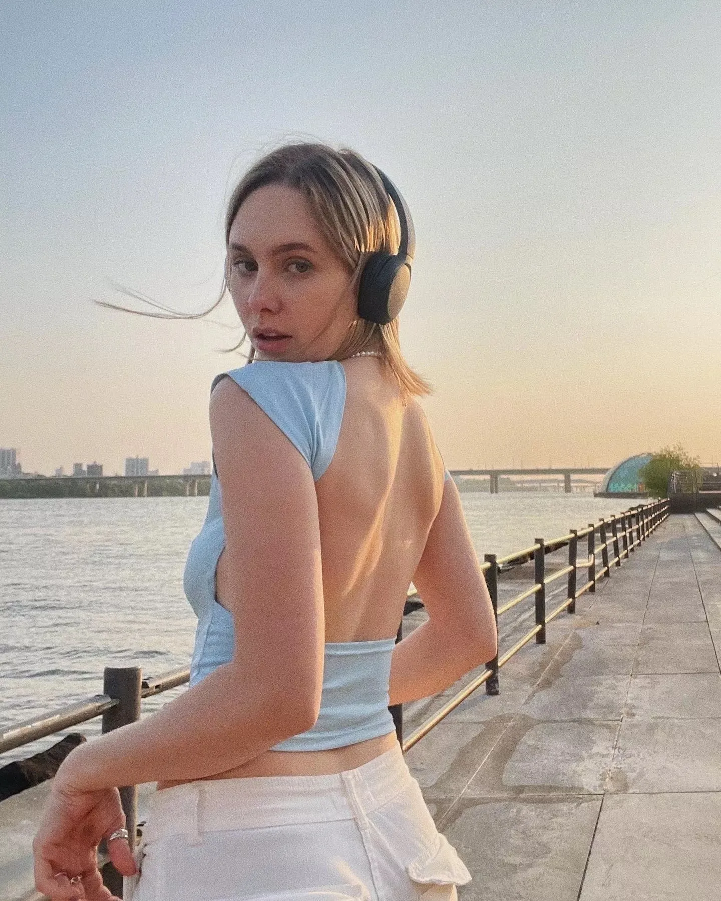 T-shirt with low open back